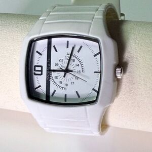 SBAO White Silicone Sport Watch Square Case Minimalist New Battery